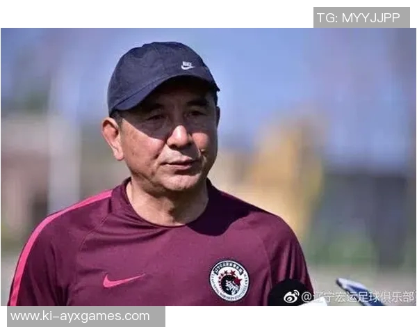 马林足球教练的执教之路与战术创新探索